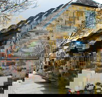 Small Group Adelaide Hills and Hahndorf Hideaway Tour from Adelaide