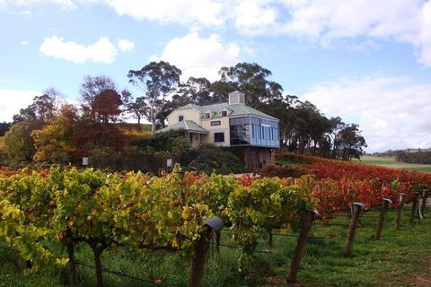 Adelaide Hills Day Tour. Winery Cellar Doors - Sydney 4u 1