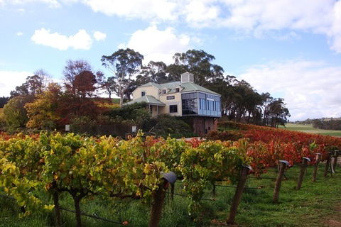 Adelaide Hills Day Tour. Winery Cellar Doors - Sydney 4u 3