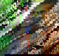 Hartley's Crocodile Adventures and Tjapukai Cultural Park Day Trip from Cairns - Accommodation Sydney