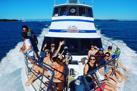 Great Barrier Reef Dive And Snorkel Cruise From Mission Beach - Sydney 4u 8