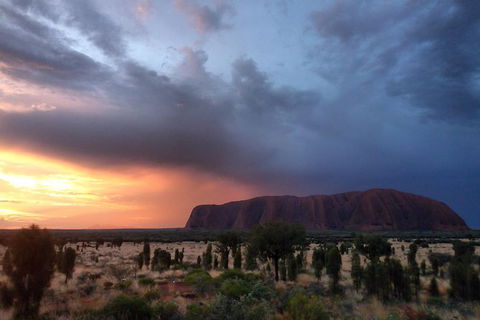 Uluru Small Group Tour Including Sunset - Sydney 4u 7