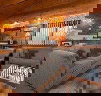 Gumnut Hideaway Gallery - Sydney Resort