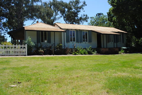 La Trobe's Cottage - Sydney 4u 1