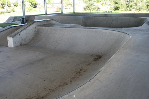 Longreach Skate Park - Sydney Resort 1