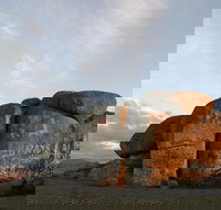 Thunderbolts Rock - Accommodation Sydney