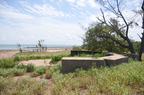 WWII Gun Emplacement Wagait Beach - Sydney 4u 0