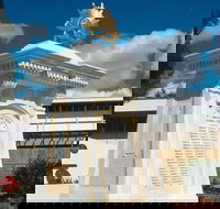 Beenleigh War Memorial - Sydney Resort