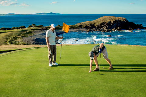 Crescent Head Country Club Golf Course - Sydney 4u 1