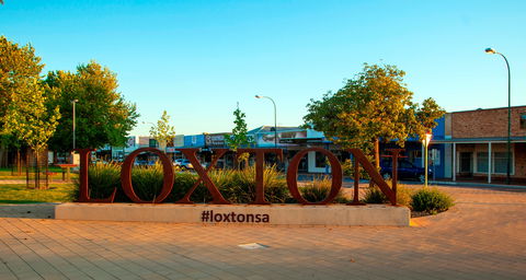 East Terrace, Loxton - Sydney 4u 0