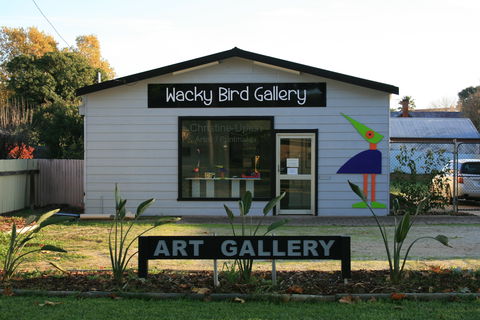 Wacky Bird Gallery - Accommodation Sydney 0