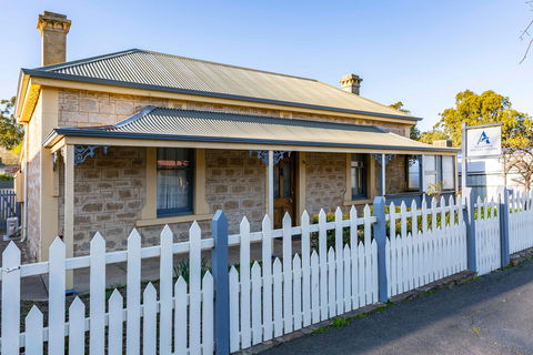 Angaston History Centre - Sydney 4u 0