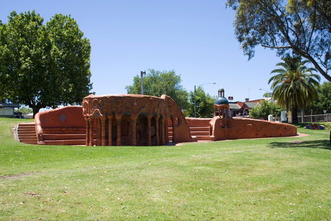 Benalla Ceramic Mural - Sydney 4u 1