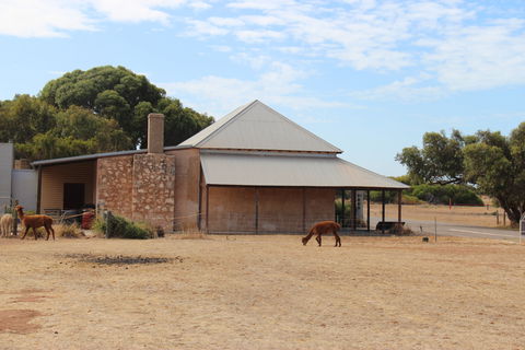 Central Greenough - Sydney 4u 2