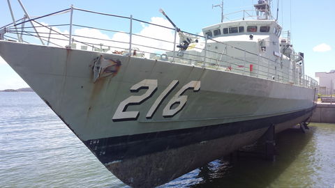 HMAS Gladstone - Sydney 4u 0