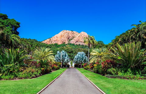 Queens Gardens - Sydney 4u 0