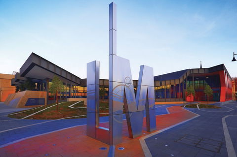 Albury Library Museum - Sydney 4u 1
