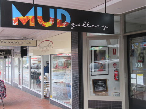 MUD Gallery - Accommodation Sydney 0