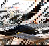 Apollo Bay Radio 87.6 FM - Accommodation Sydney