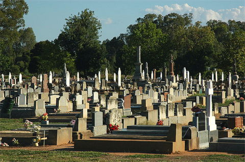 Benalla Cemetery Historical Walk - Sydney 4u 1