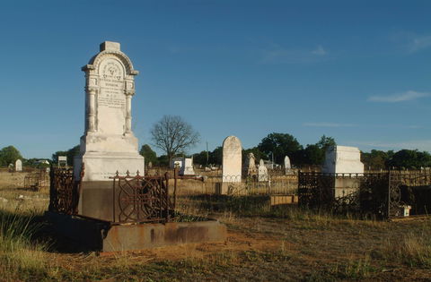 Charters Towers Cemetery - Sydney 4u 2