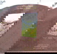 Cowra Italy Friendship Monument - Accommodation Sydney