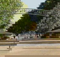 Katherine Cemetery - Accommodation Sydney