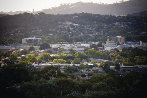Monument Hill - Sydney 4u 0