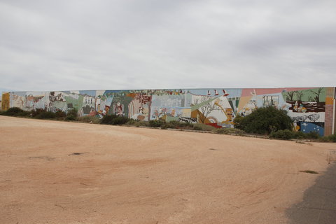 Berri Community Mural - Sydney Resort 0