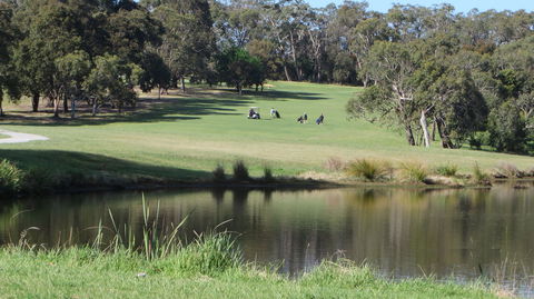 Devilbend Golf Club - Sydney 4u 1