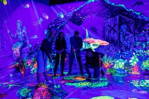 Glowing Rooms 3D Mini Golf - Accommodation Sydney 0