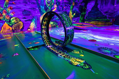 Glowing Rooms 3D Mini Golf - Accommodation Sydney 2
