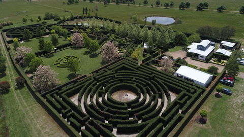 High Country Maze - Sydney 4u 0