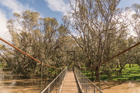 Lachlan River Swing Bridge - Sydney 4u 0