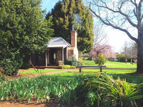 Mont De Lancey Historic Homestead & Museum - Sydney 4u 0