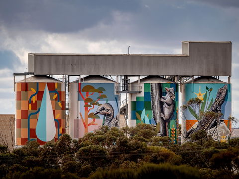 PUBLIC Silo Trail: Newdegate - Sydney 4u 0