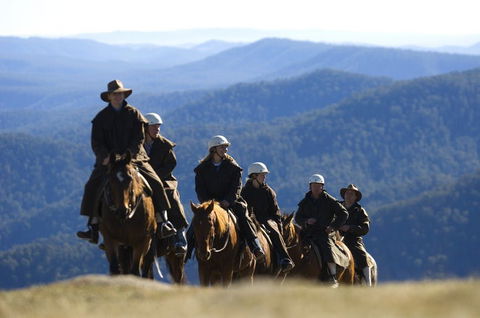 Victoria's High Country - Sydney 4u 0