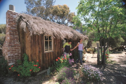 Wagin Historical Village - Sydney 4u 1
