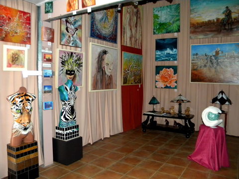 Alpha31 Art Gallery And Sculpture Garden - Sydney 4u 2