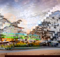 Grenfell Commodities Silos - Accommodation Sydney
