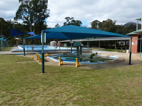 Marysville Outdoor Swimming Pool - Sydney 4u 2