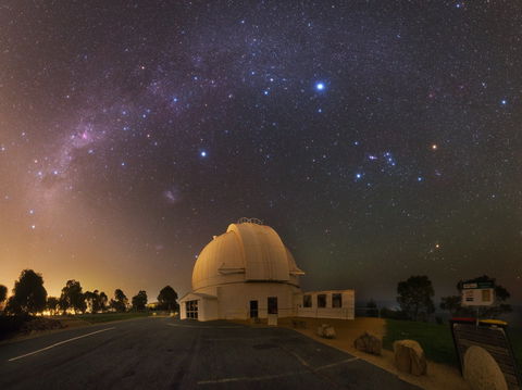 Mount Stromlo Observatory - Sydney 4u 0