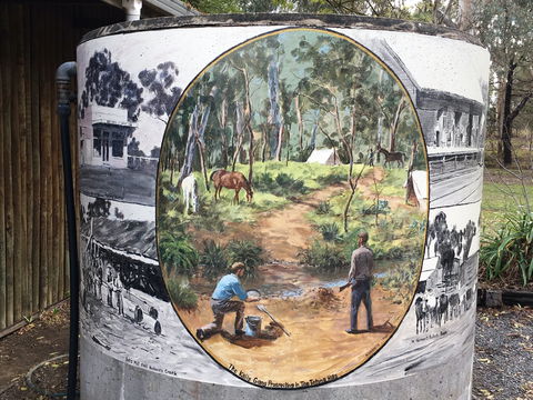 Tatong Tavern Water Tank - Accommodation Sydney 0