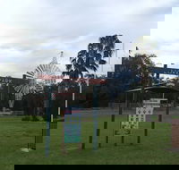 Luke Park and Jerilderie Lake - Accommodation Sydney