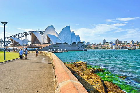 Sydney With Bondi And Beaches Essentials Private Day Tour - Sydney 4u 0