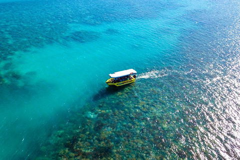 Airlie Beach Glass Bottom Boat Tour - Accommodation Sydney 3