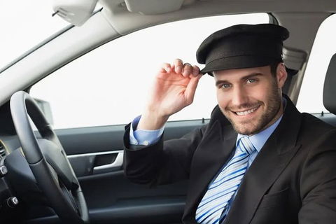 Cairns & Airport Transfers Between Port Douglas & Cairns (Private Chauffeur) - Sydney 4u 1