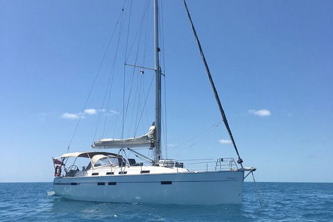 Sailing Curlew Escape On Moreton Bay - Accommodation Sydney 2