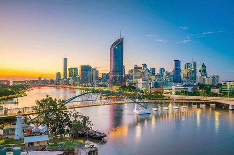Brisbane Airport Transfers : Brisbane To Brisbane Airport BNE In Luxury Van - Accommodation Sydney 6
