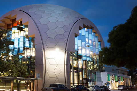 Private Walking Tour Of Old Geelong Town - Sydney 4u 5